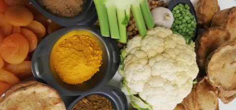 Cauliflower, Fennel & Pea Tagine pies with ingredients