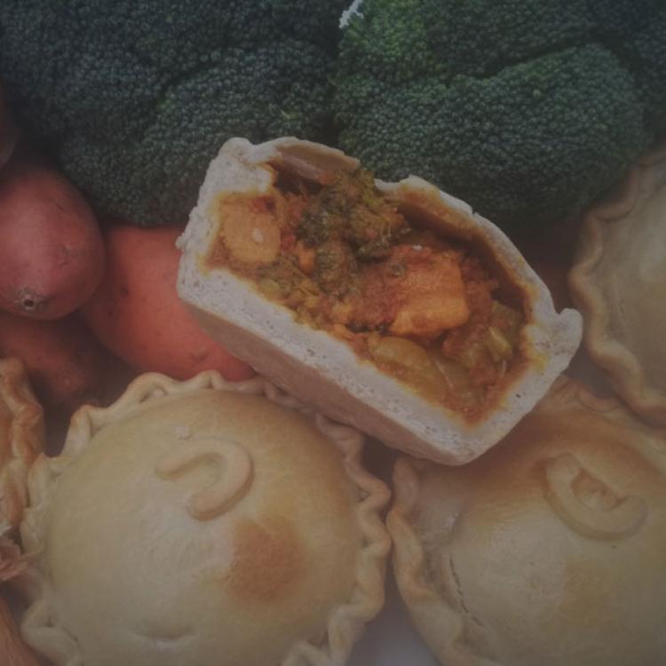 Broccoli & Sweet Potato Balti Pie