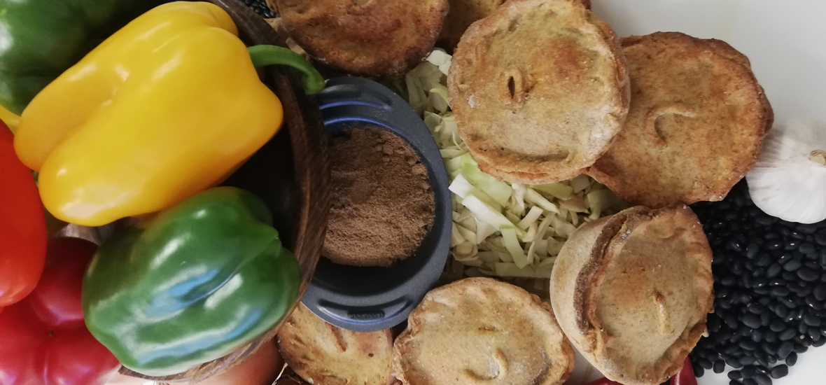 Havana Bean & Pepper pies with ingredients